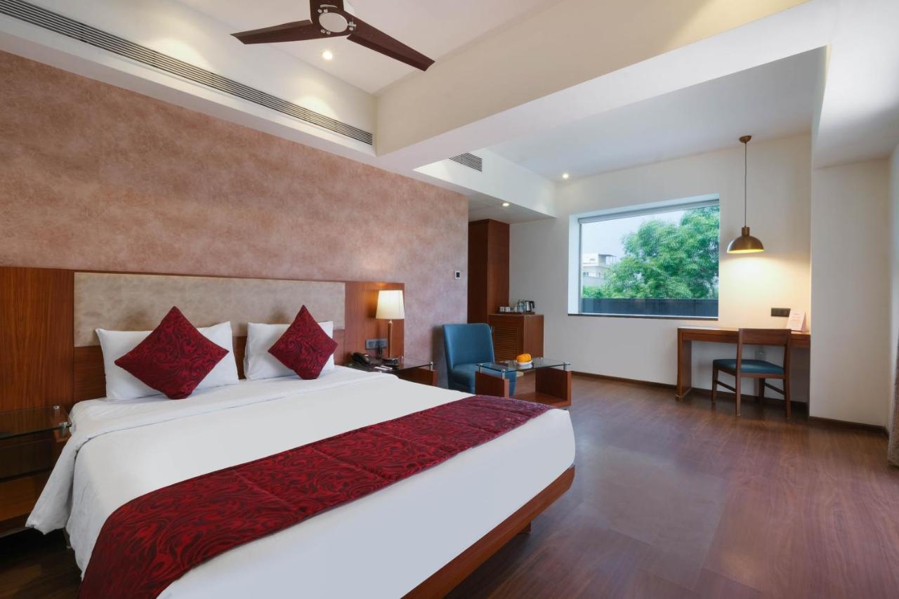 7 Apple Hotel - Viman Nagar Pune Ngoại thất bức ảnh